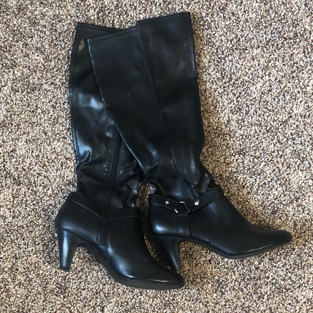 Black Boots